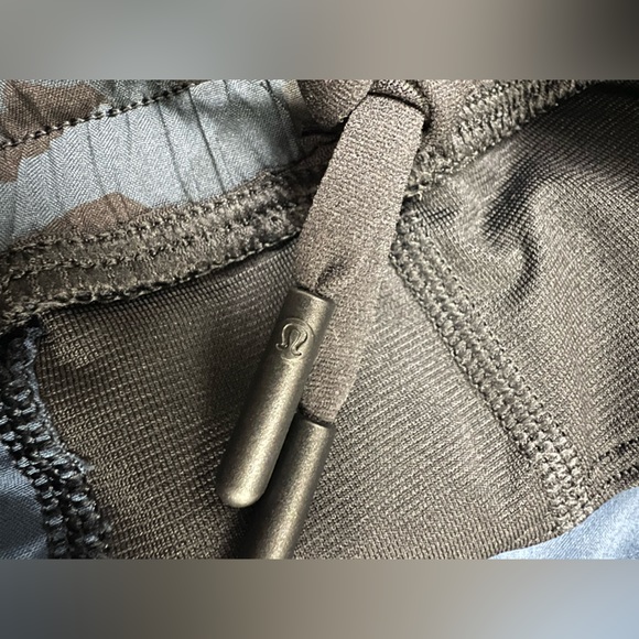 Lululemon Pace Breaker Shorts EUC - Picture 3 of 9